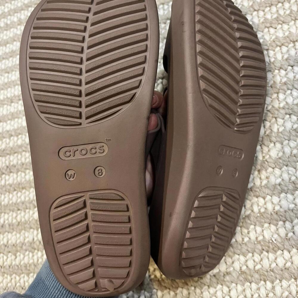 Crocs Getaway Platform Toe Loop - image 4